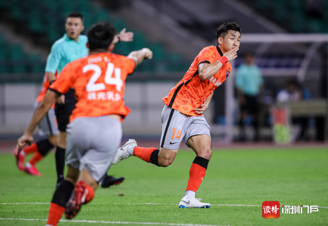 雄狮队主帅谈球队战术布置，力求取得连胜的简单介绍