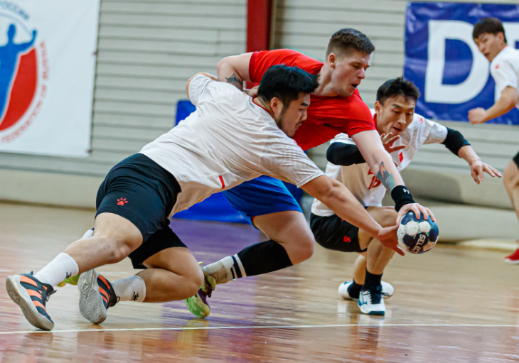 比赛中球队展现出了默契的配合