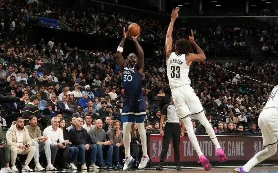 九游中国官网-森林狼队客场击败篮网队，稳扎稳打拿下胜利