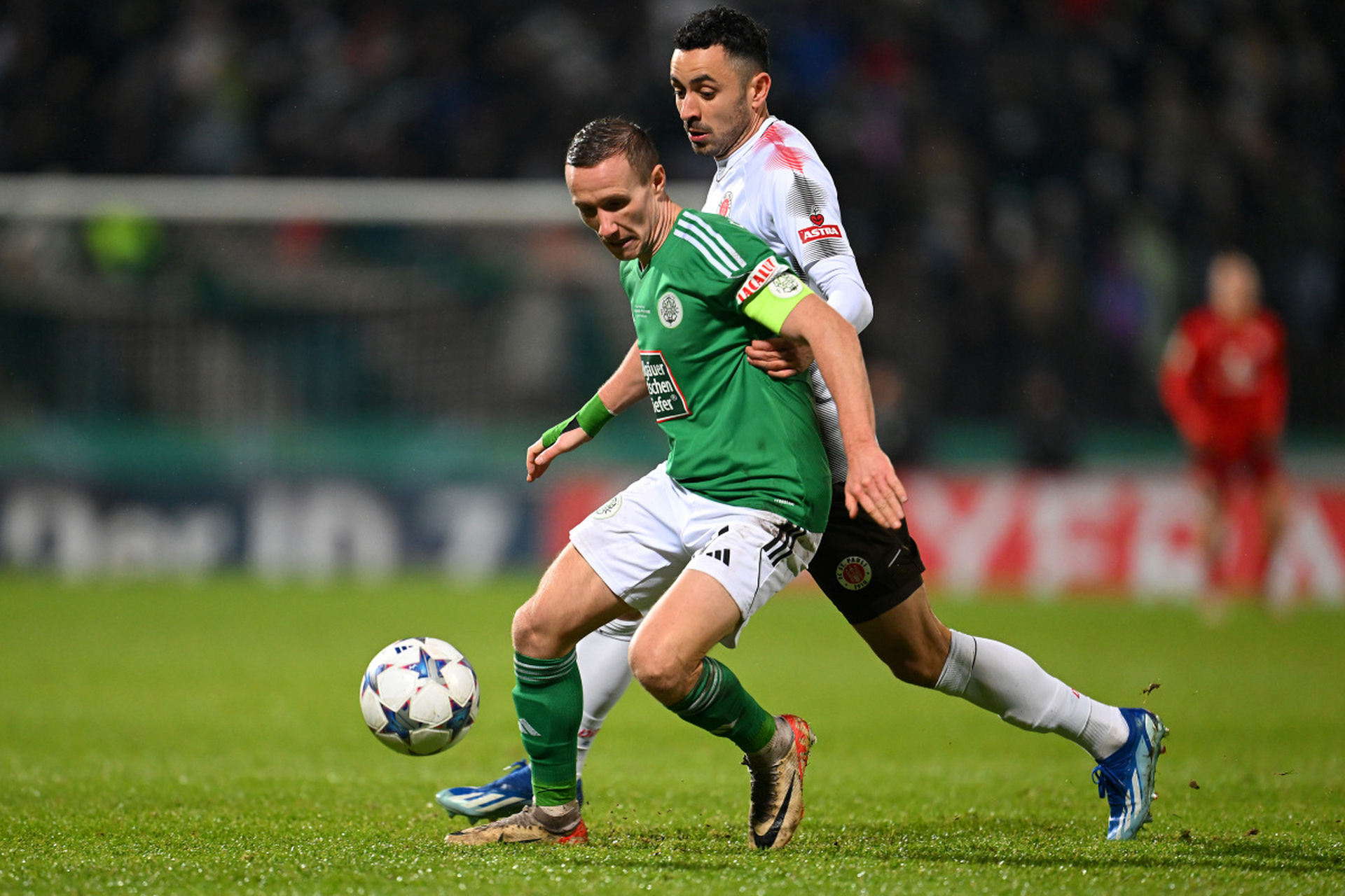 九游app下载地址-尤文图斯球员连续多场比赛表现稳定