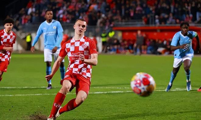 九游登录入口-包含勒沃库森队全面发威，轻取对手取得胜利的词条